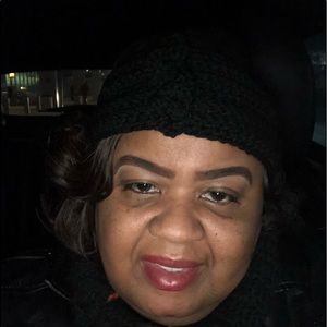 Meet your Posher, Angela